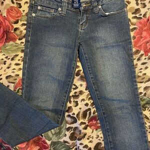 Blue Skinny Jeans with Medium Wash and Classic Design